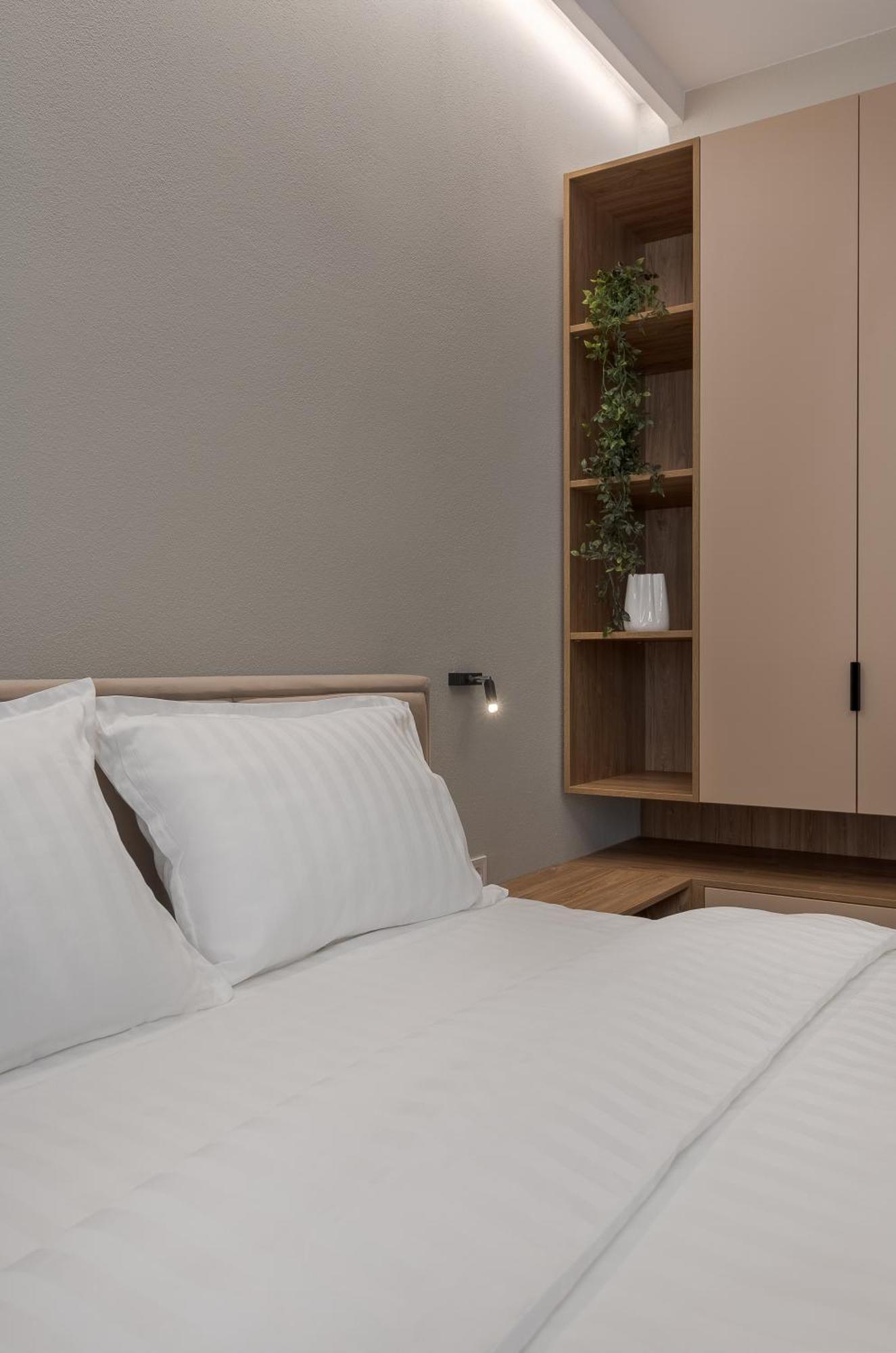 Oasis Rooms Oradea Buitenkant foto