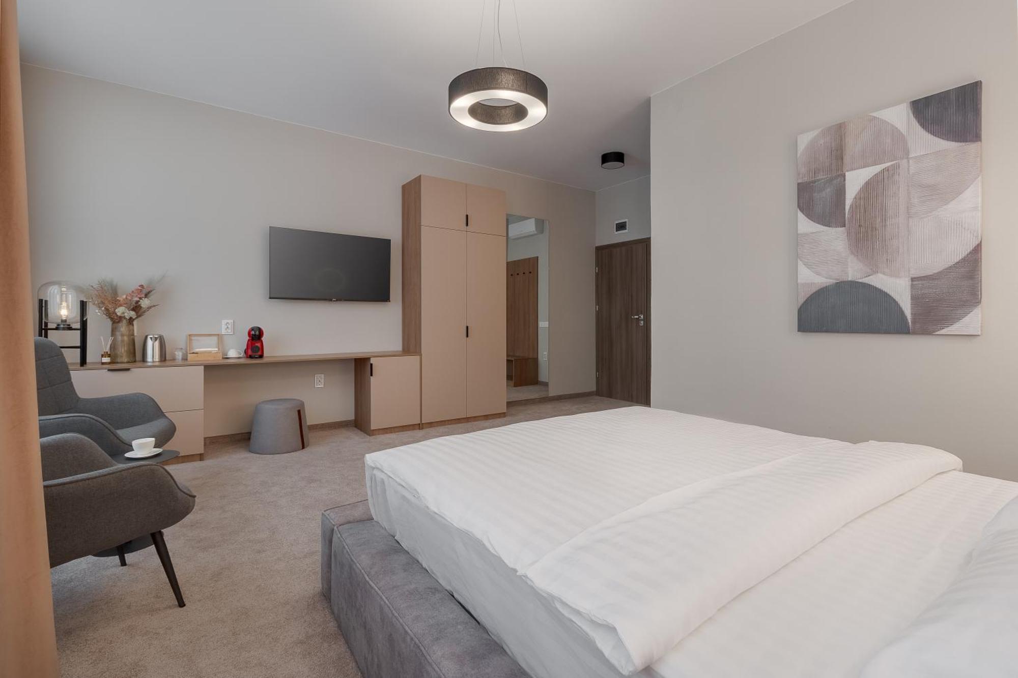 Oasis Rooms Oradea Buitenkant foto