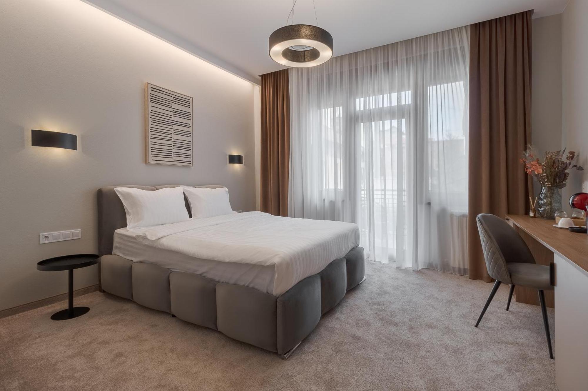 Oasis Rooms Oradea Buitenkant foto