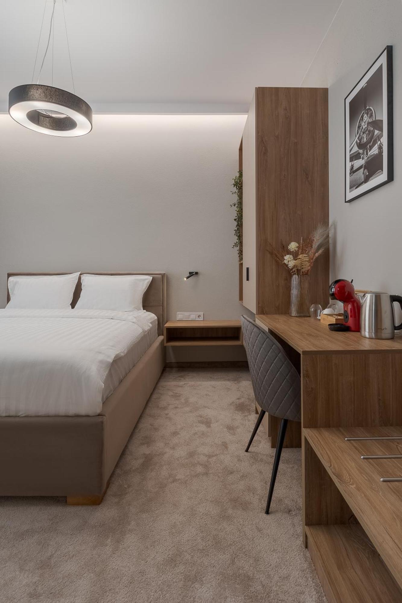 Oasis Rooms Oradea Buitenkant foto
