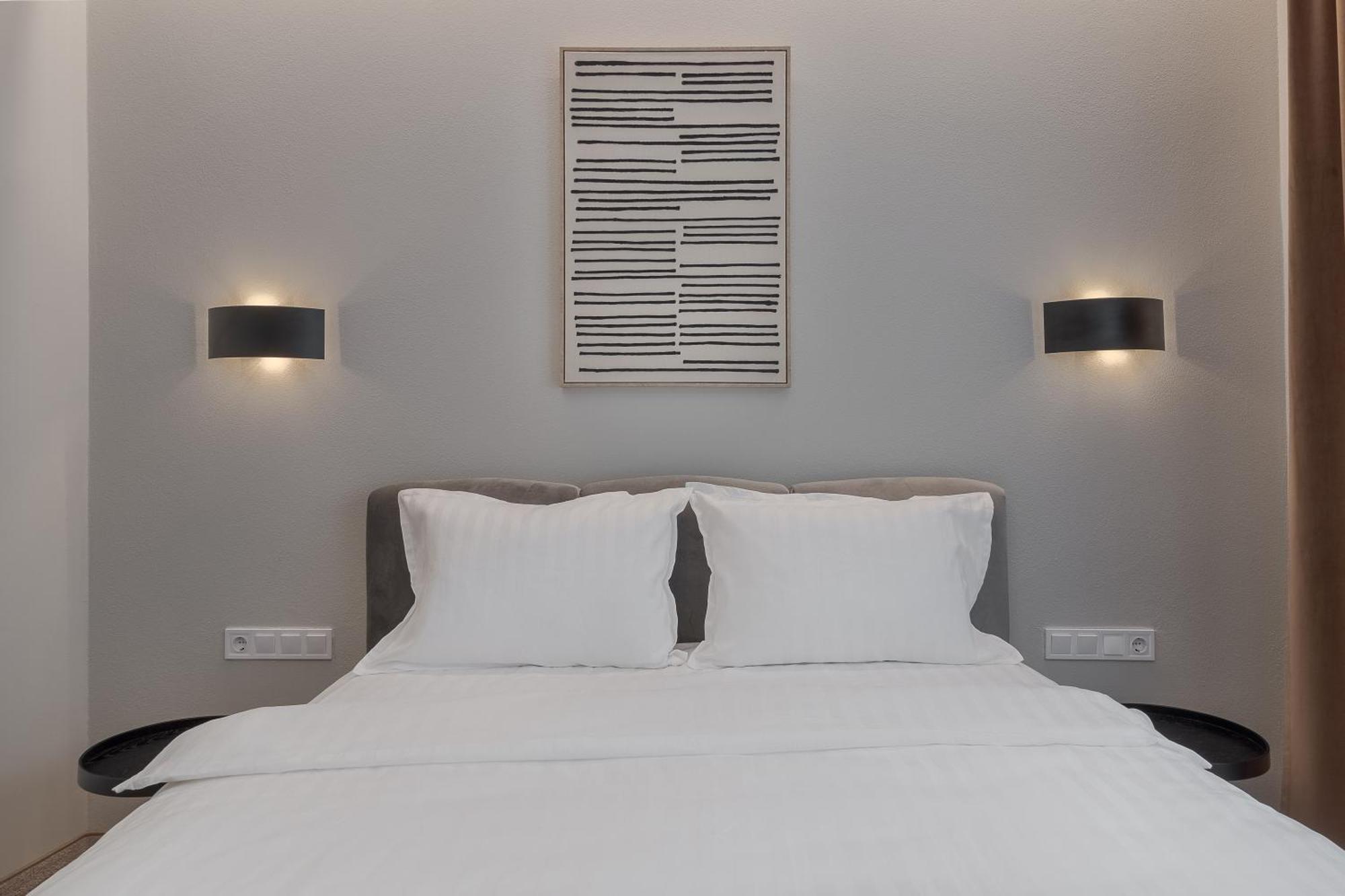 Oasis Rooms Oradea Buitenkant foto